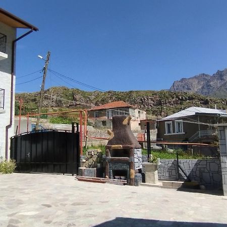 Kazbek View Hostel Казбеги Екстериор снимка