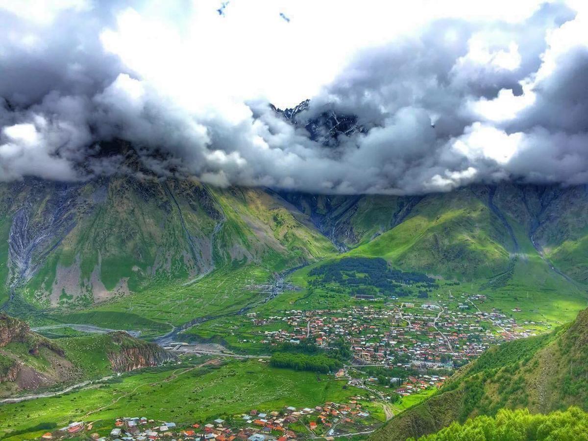 Kazbek View Hostel Казбеги Екстериор снимка